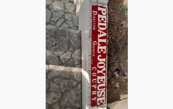plaque pedale joyeuse